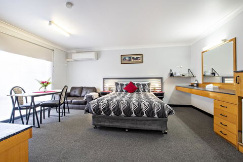 Shearing Shed Motor Inn - Accommodation in Bendigo 3