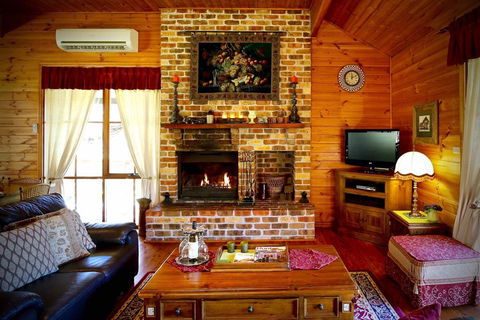 Silky Oak Cottage - Accommodation in Bendigo 1