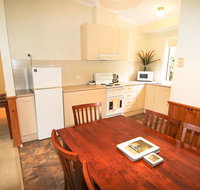 Silver Birches Holiday Unit 10 - Accommodation in Bendigo