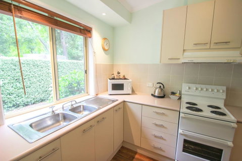 Silver Birches Holiday Unit 3 - Accommodation in Bendigo 3