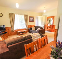 Silver Birches Holiday Unit 4 - Accommodation in Bendigo