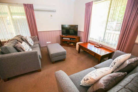 Silver Birches Holiday Unit 7 - Accommodation in Bendigo 2