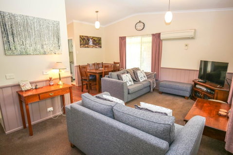 Silver Birches Holiday Unit 7 - Accommodation in Bendigo 1