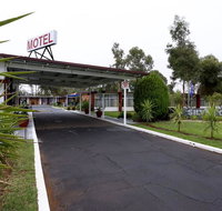 Silver Oaks Motel - Accommodation in Bendigo