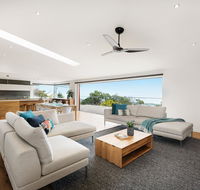 Skyluxe Luxury Retreat with water views and deluxe interior from every room - Accommodation in Bendigo