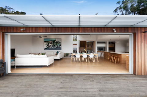 Skyluxe Luxury Retreat With Water Views And Deluxe Interior From Every Room - Accommodation in Bendigo 3