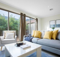 Spacious Lovely 5Beds homePoint Cook - Accommodation in Bendigo