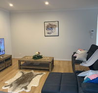 Spacious Rooms Home-Stay with Free Wifi - Accommodation in Bendigo