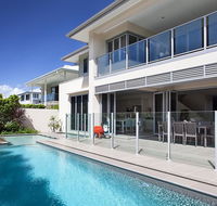 Stunning Beachside Home minutes from Coolum Beach - Accommodation in Bendigo