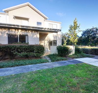 Stunning Holiday Townhouse - Accommodation in Bendigo