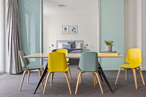 Stunning, Central Huge CBD Pad, Free WiFi, Netflix - Accommodation in Bendigo 0