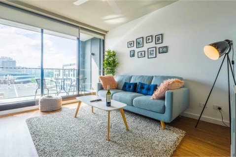 Stylish 2-bedroom Apartment In Fortitude Valley - Accommodation in Bendigo 0