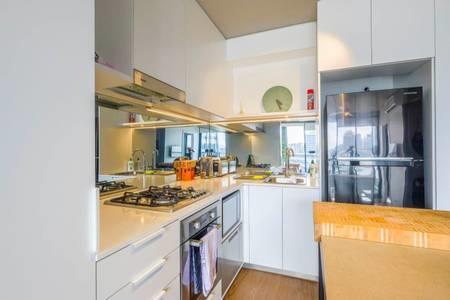 Stylish 2-bedroom Apartment In Fortitude Valley - Accommodation in Bendigo 2