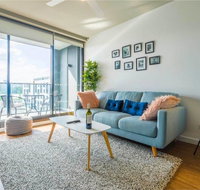 Stylish 2-bedroom apartment in Fortitude Valley - Accommodation in Bendigo