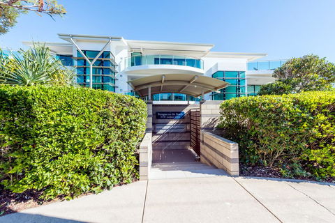 Stylish Beach Side Apartment - Unit 5 - 33 Lorikeet Drive - Accommodation in Bendigo 2