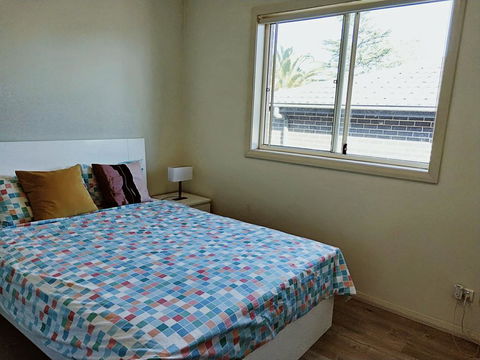 Stylish Private Bathroom-Luxurious Modern Big Home - Accommodation in Bendigo 0
