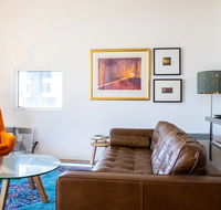 Stylish Warehouse Convert 2 Bedroom Apartment - Accommodation in Bendigo