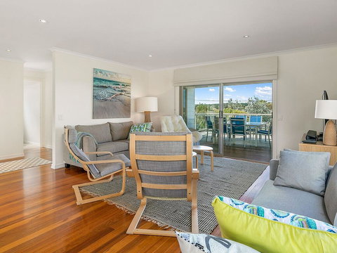 Sunrise At Smiths Beach - Accommodation in Bendigo 1