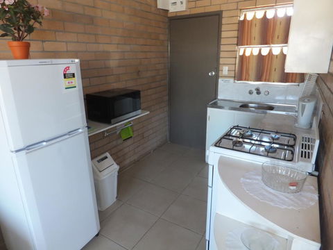 Sunrise Units - Accommodation in Bendigo 3
