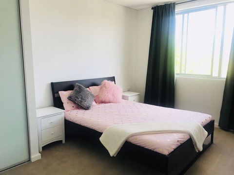 Sunset View 2 Bedroom Apt Next To Station - Accommodation in Bendigo 2