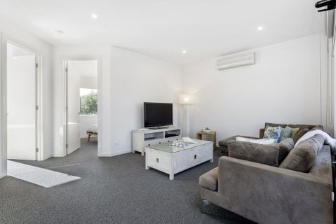 SUNSET VIEWS - MORNINGTON - Accommodation in Bendigo 2