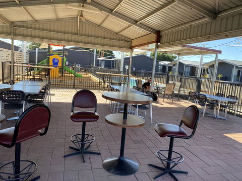 Sunshine Gardens Bourke Resort - Accommodation in Bendigo 1
