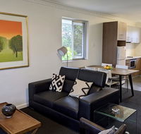 Superb 2 BR Apartment Minutes to CBD- Cen8 - Accommodation in Bendigo