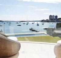 Superb 3 bedroom 2 bathroom first level waterfront - Accommodation in Bendigo