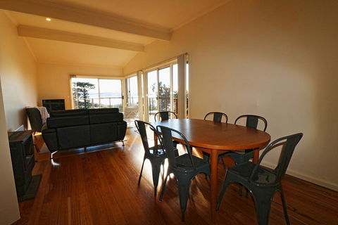 Surfside - Accommodation in Bendigo 1