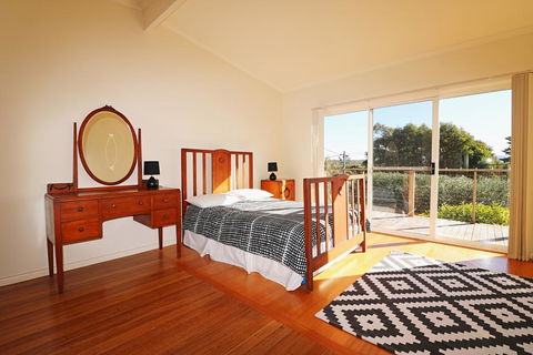 Surfside - Accommodation in Bendigo 3