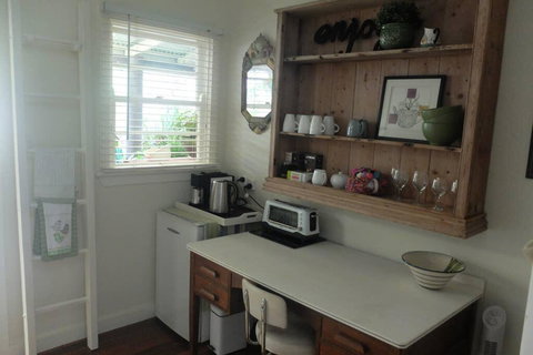 Tamborine Treats - Accommodation in Bendigo 2