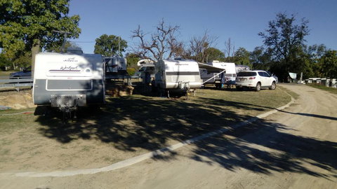 Taroom Caravan & Tourist Park - Accommodation in Bendigo 2