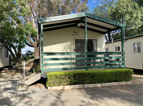 Tatura Cabin & Caravan Park - Accommodation in Bendigo 0