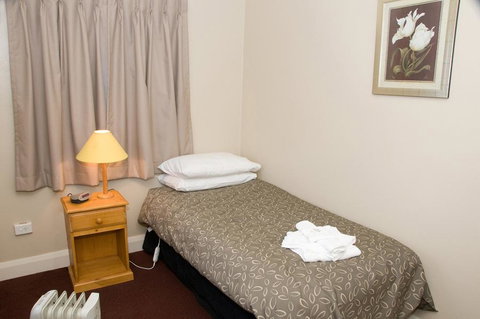 The Alpine Hotel - Accommodation in Bendigo 3
