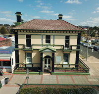The Bank Guesthouse Glen Innes - Accommodation in Bendigo