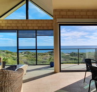 The Beach House - Port Bouvard - Accommodation in Bendigo
