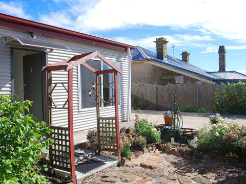 Oatlands Retreat - Accommodation in Bendigo 0