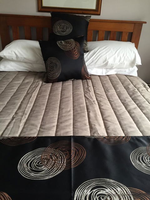 Oatlands Retreat - Accommodation in Bendigo 4