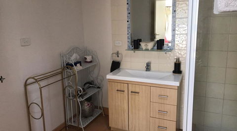 Oatlands Retreat - Accommodation in Bendigo 9