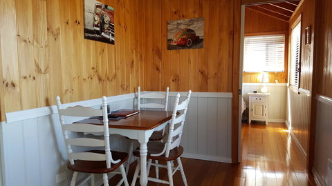 Hazelcreek Cottages - Accommodation in Bendigo 19