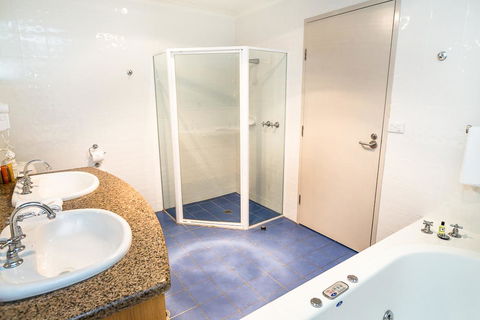 Edgewater Hotel - Accommodation in Bendigo 8