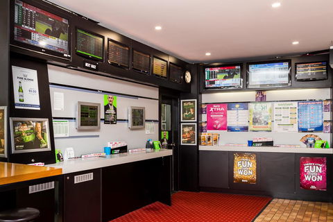 Edgewater Hotel - Accommodation in Bendigo 4