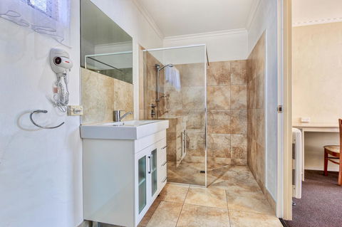 Wintersun Gardens Motel - Accommodation in Bendigo 9