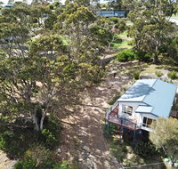 Front Row Beachfront - Accommodation in Bendigo