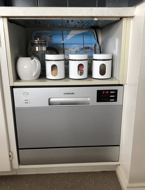 KINGFISHER COTTAGE Beachfront At The Binalong Bay - Accommodation in Bendigo 1