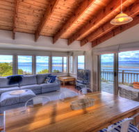 The Strand  On the edge of the beach - Accommodation in Bendigo