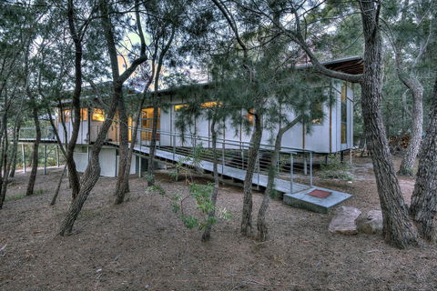 Freycinet Eco Luxe ~ Forest ~ Ocean ~ Mountain - Accommodation in Bendigo 11