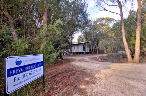 Freycinet Eco Luxe ~ Forest ~ Ocean ~ Mountain - Accommodation in Bendigo 14