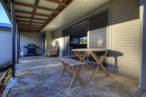Muirs Beach Retreat - Accommodation in Bendigo 13