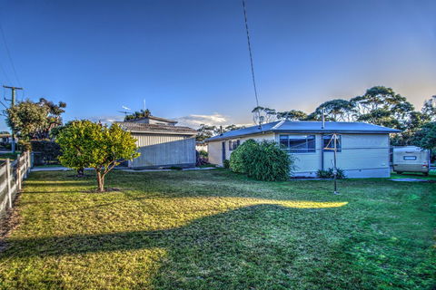 Muirs Beach Retreat - Accommodation in Bendigo 16